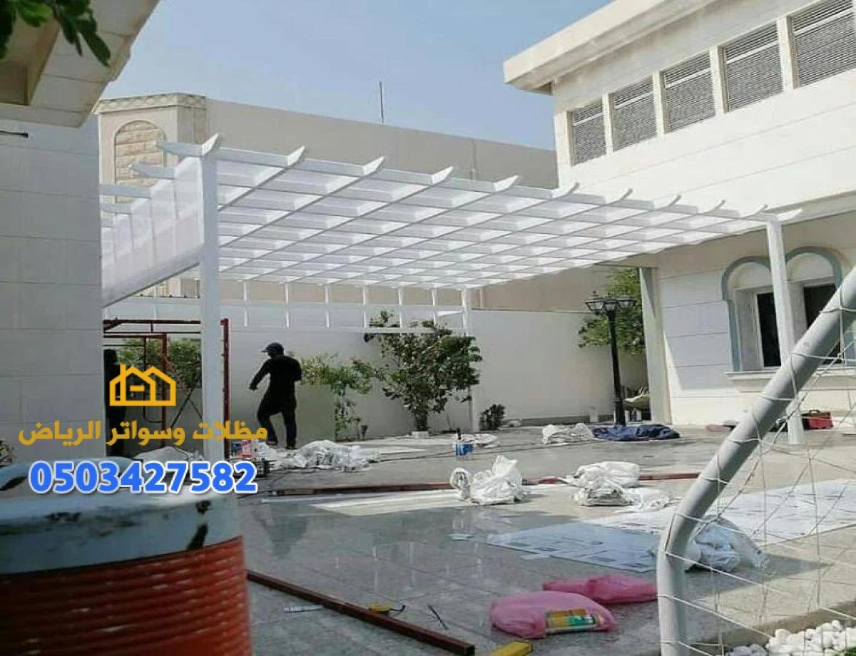 برجولات حديد مع زجاج بالرياض للمساحات التجارية والمنازل الحديثة